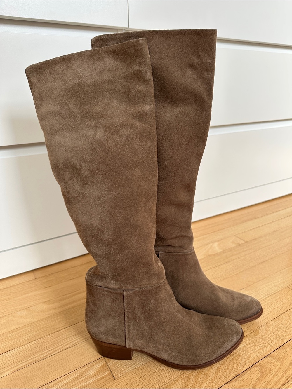 Browns Shoes light brown suede leather pull-on high boots size 8